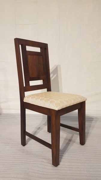Chair Niwar